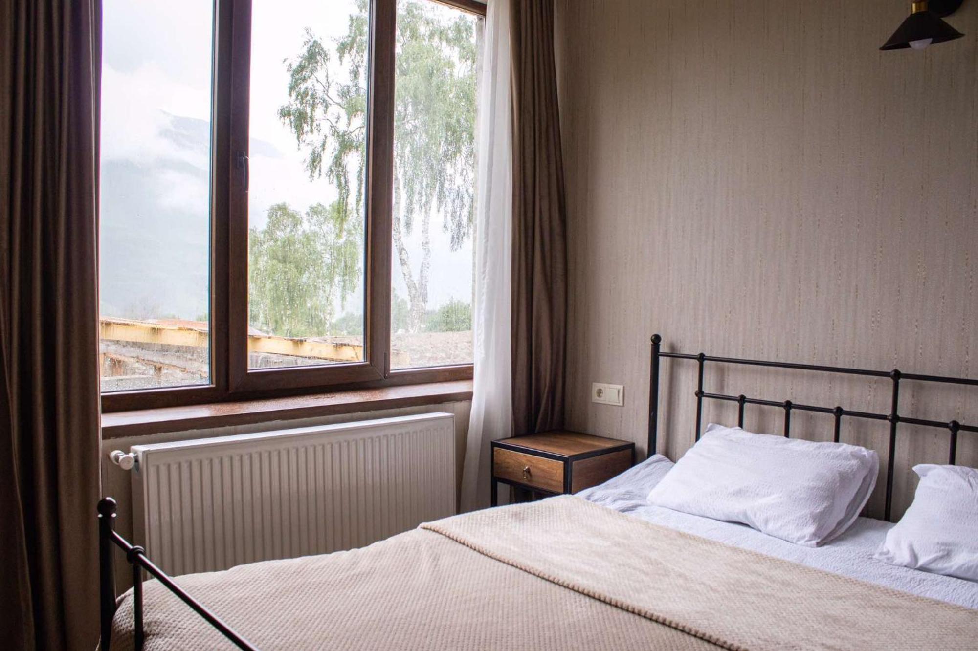 Hotel Garemta Stepancminda Exteriér fotografie